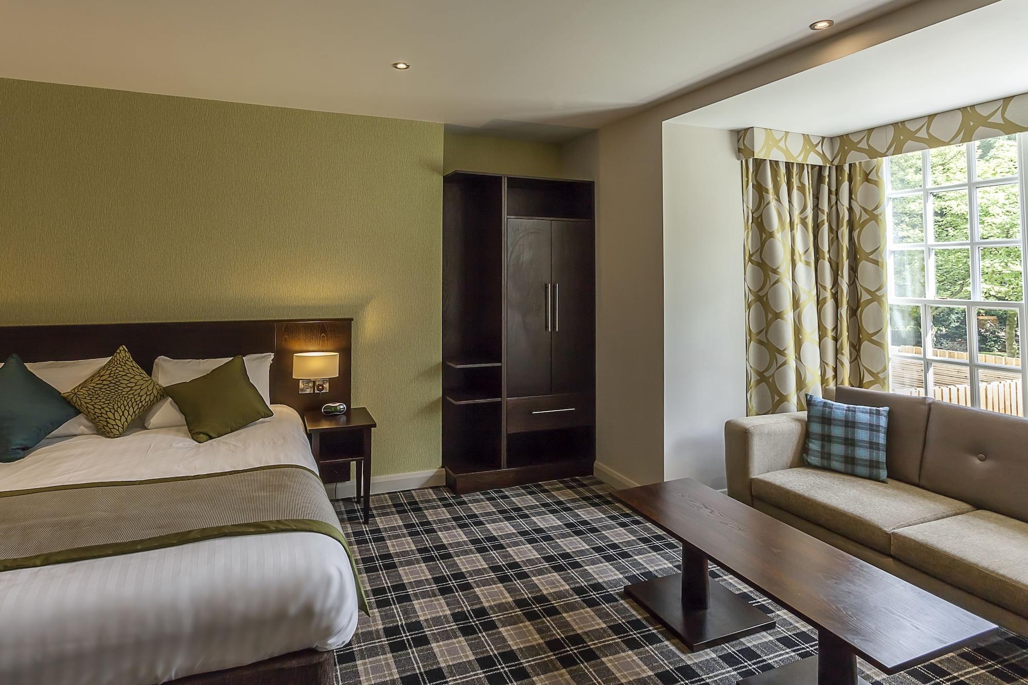 Best Western Plus Pinewood Manchester Airport-Wilmslow Hotel Exterior photo