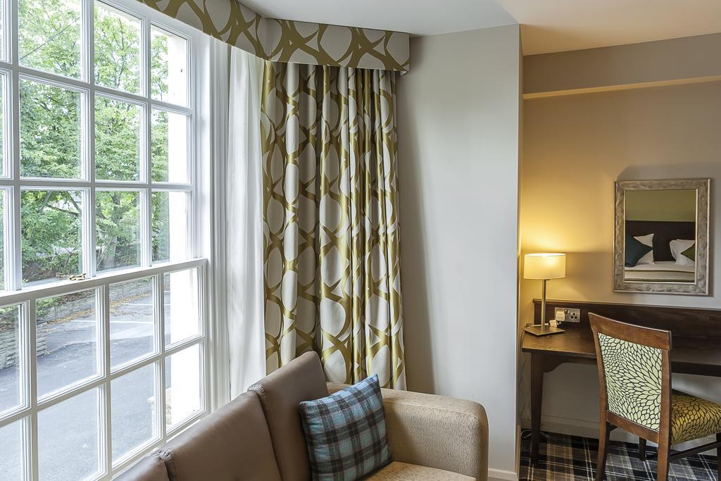 Best Western Plus Pinewood Manchester Airport-Wilmslow Hotel Exterior photo