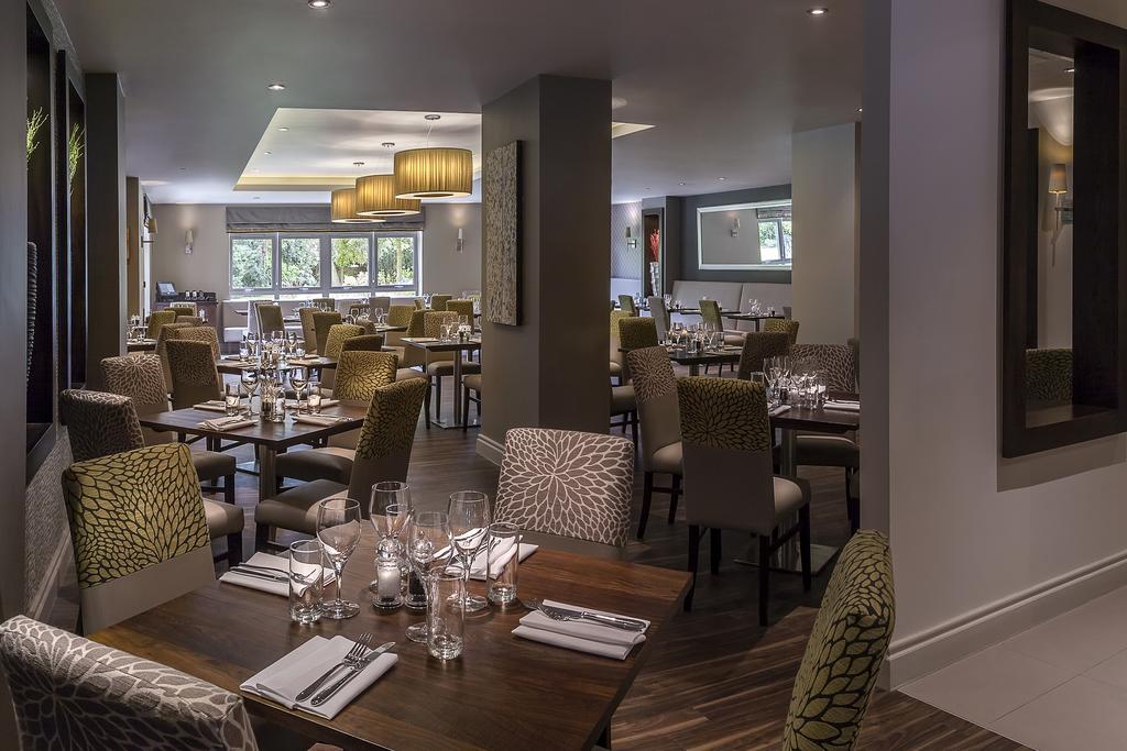 Best Western Plus Pinewood Manchester Airport-Wilmslow Hotel Exterior photo